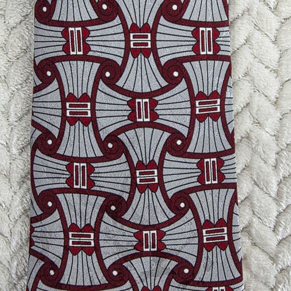 Geoffrey Beene Silk Tie Men Vintage 90s Geometric Art Deco 3.75” Fabric Italy - Picture 2 of 4